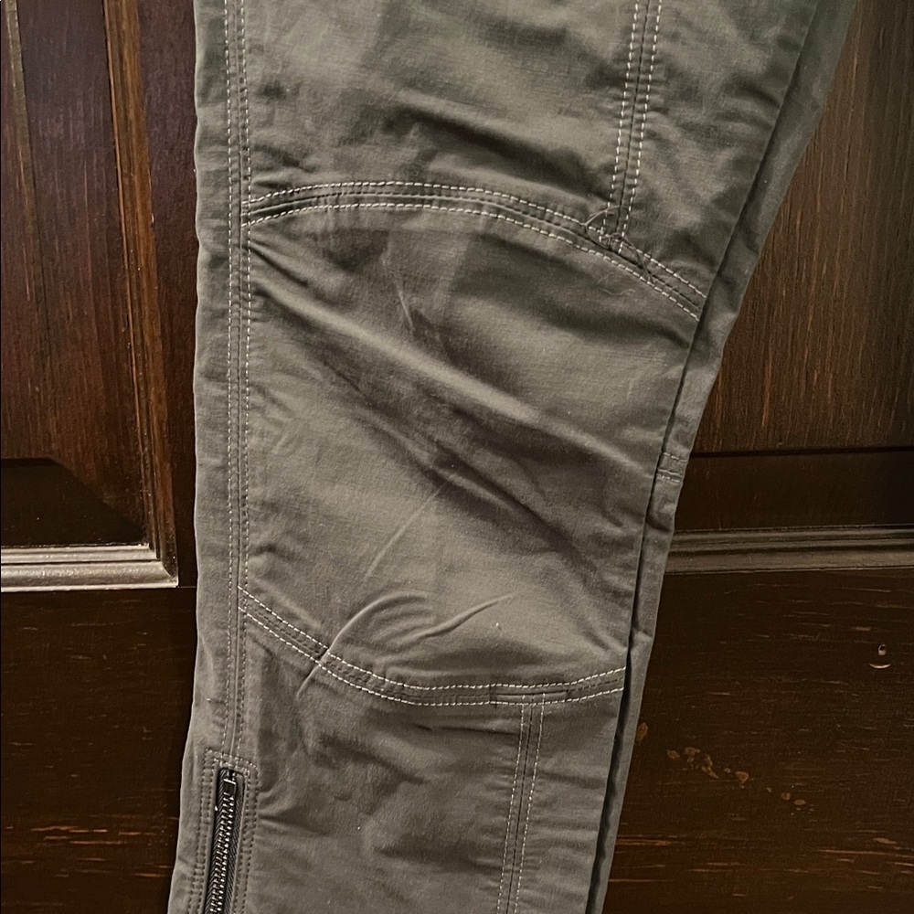 Kuhl Pants with Panel Details - Picture 8 of 9